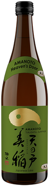 Ama No To Heavens Door Tokubetsu Junmai 720 ML bottle, deep umami, smooth texture, and a rich, savory flavor with a clean finish – premium sake from Japan.