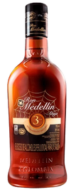 Ron Medellín 3 Year Old rum bottle, 750 ML, with golden color and distinctive label.